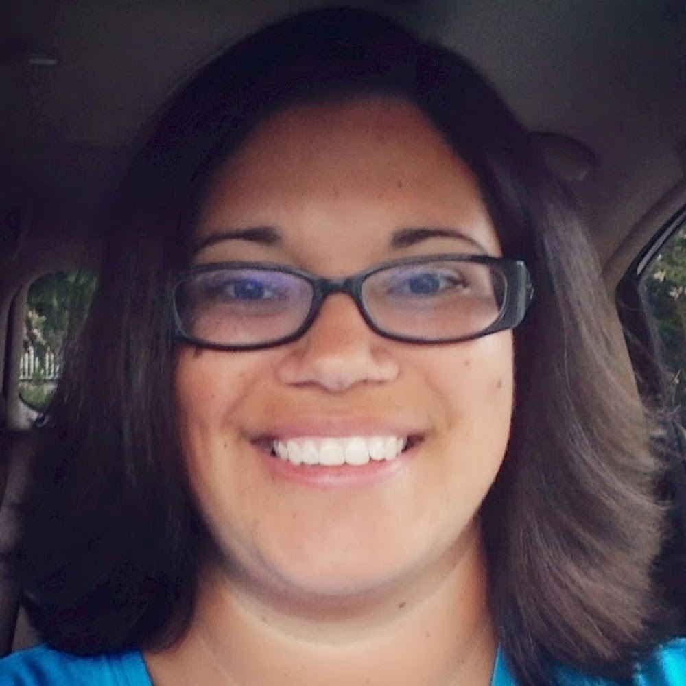 Meet your Posher, Alicia